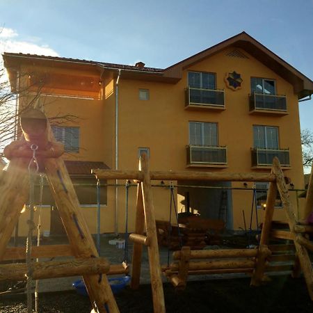 Villa Eden DeLux Yanoshi Dış mekan fotoğraf