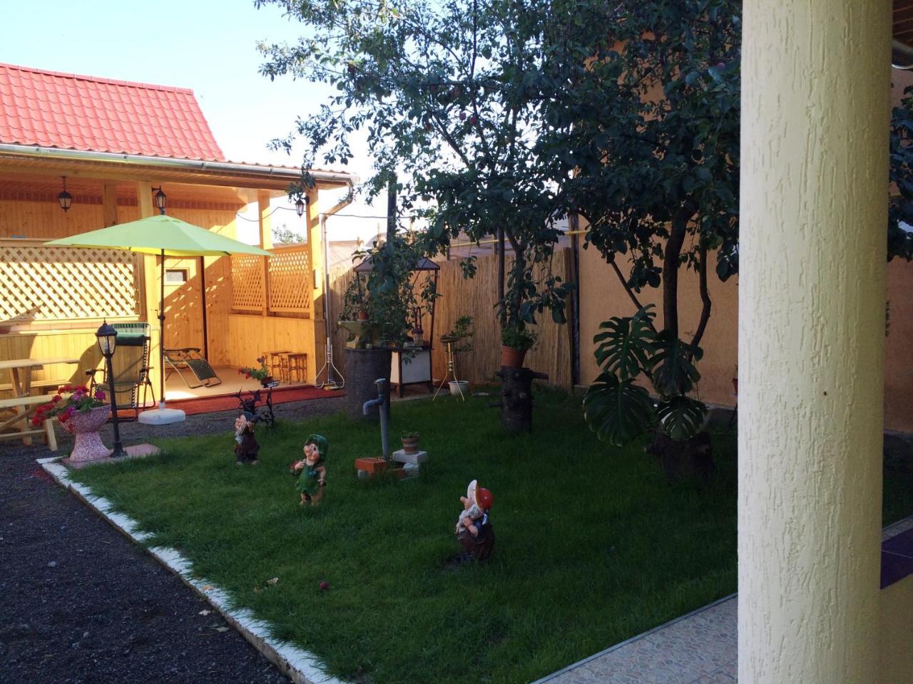 Villa Eden DeLux Yanoshi Dış mekan fotoğraf