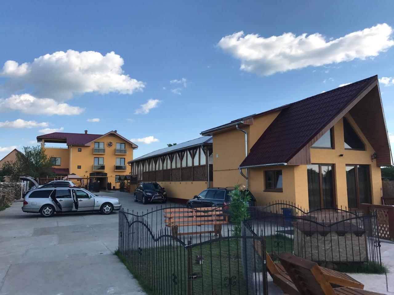 Villa Eden DeLux Yanoshi Dış mekan fotoğraf
