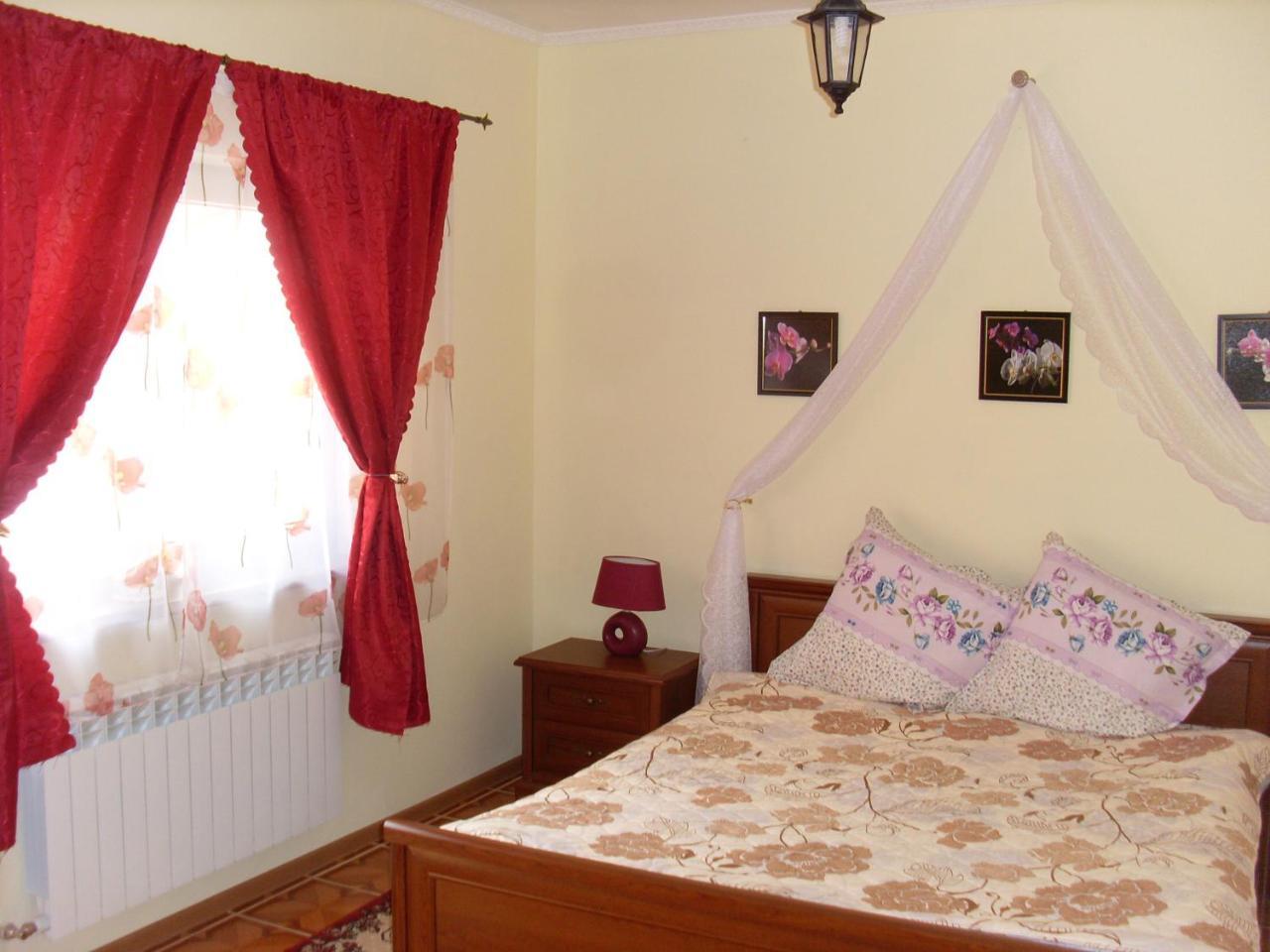 Villa Eden DeLux Yanoshi Dış mekan fotoğraf